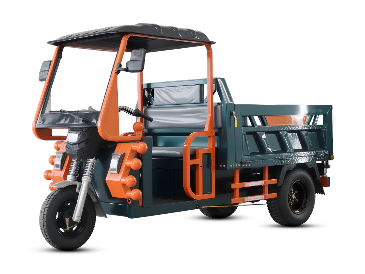 LLAMA Truck Thunder (Assembled in USA)