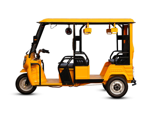 LLAMA Truck Voyager – 6 Passenger Electric Transport Vehicle (Assembled in USA)