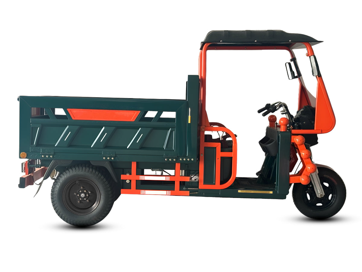 LLAMA Truck Thunder (Fully Assembled)